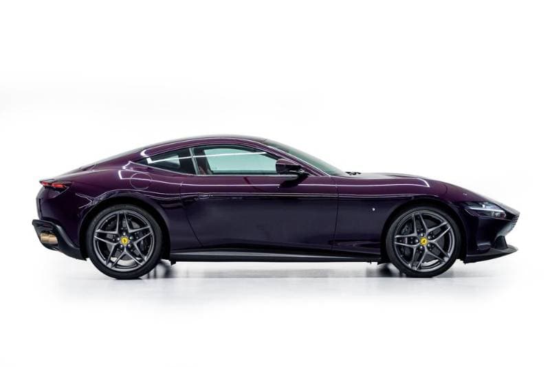 2021 Ferrari Roma thumbnail 4