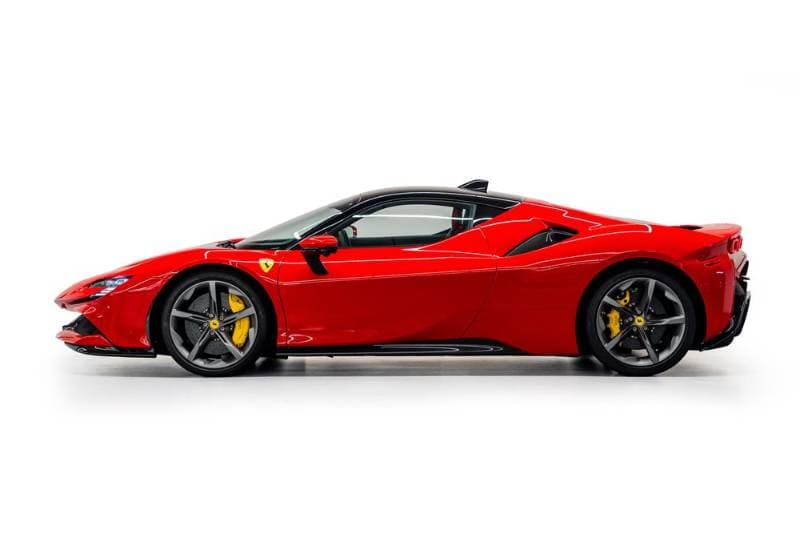 2022 Ferrari SF90 Stradale thumbnail 4