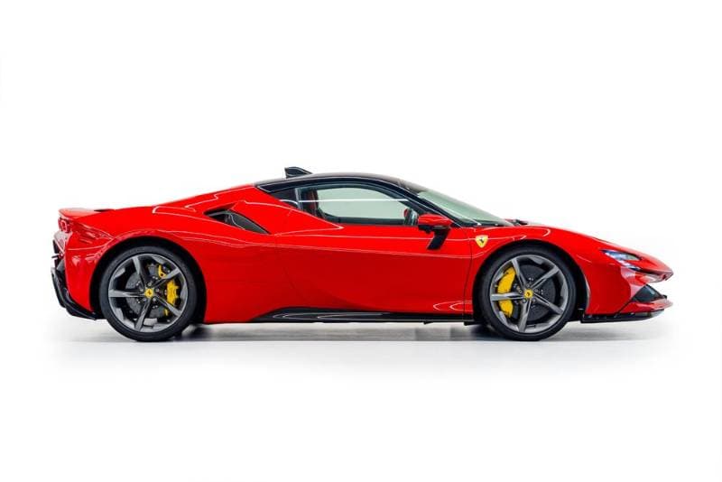 2022 Ferrari SF90 Stradale thumbnail 5