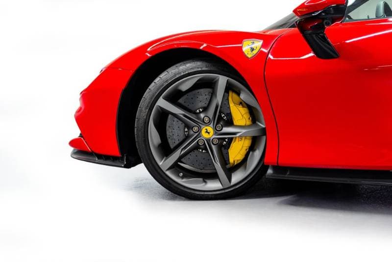 2022 Ferrari SF90 Stradale thumbnail 8