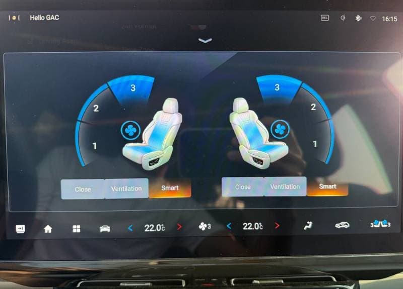 2024 GAC GS8 thumbnail 3