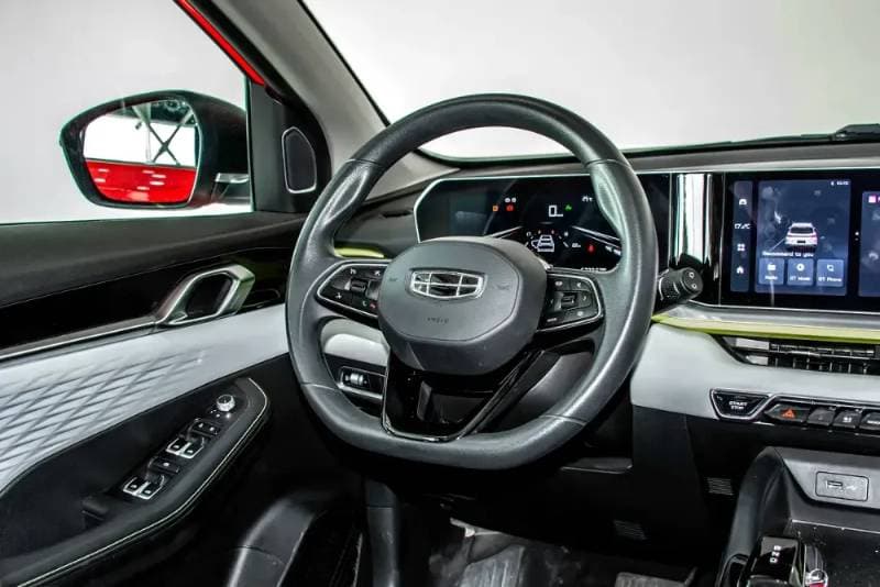 2024 Geely Coolray thumbnail 10