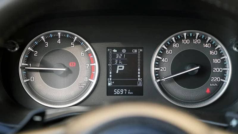 2025 Suzuki Fronx thumbnail 2