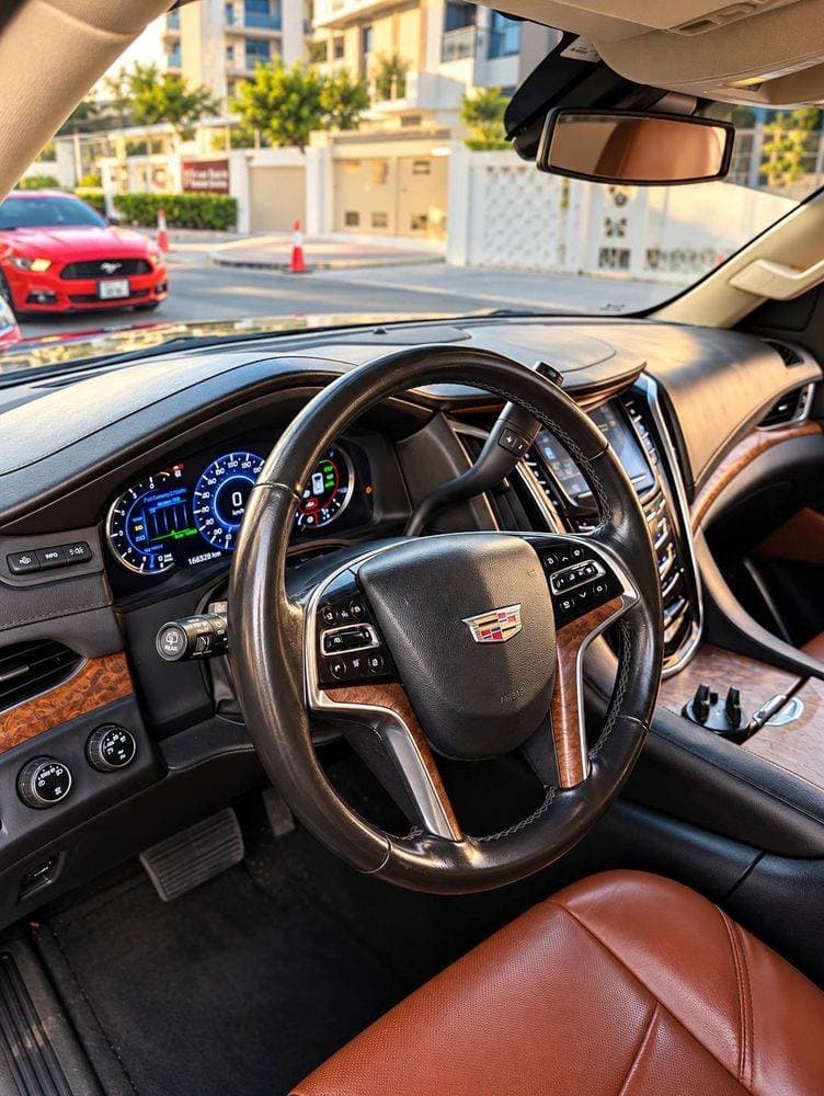 2016 Cadillac ESCALADE ESV thumbnail 4