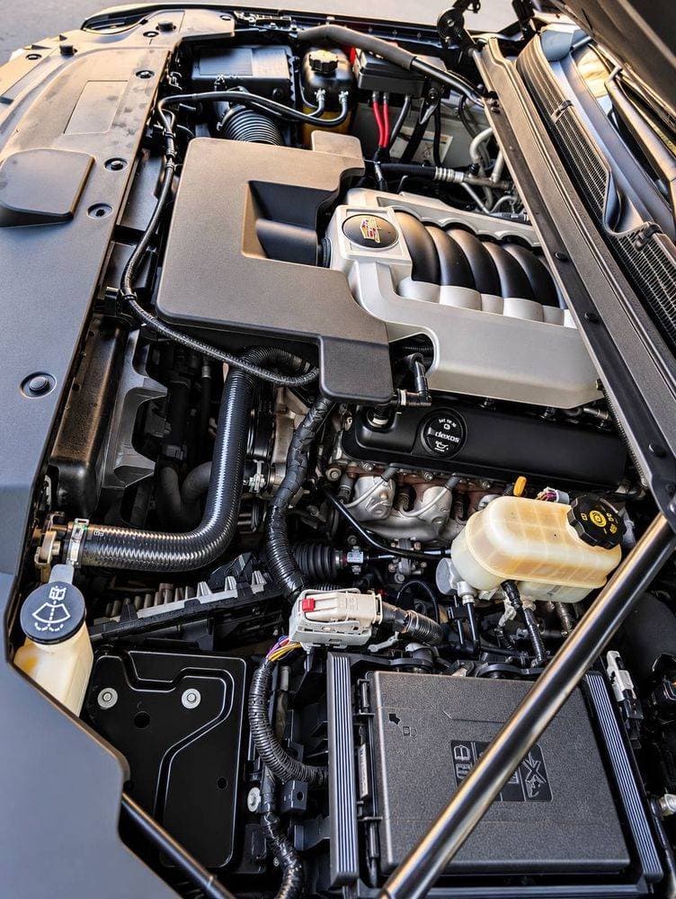 2016 Cadillac ESCALADE ESV thumbnail 5