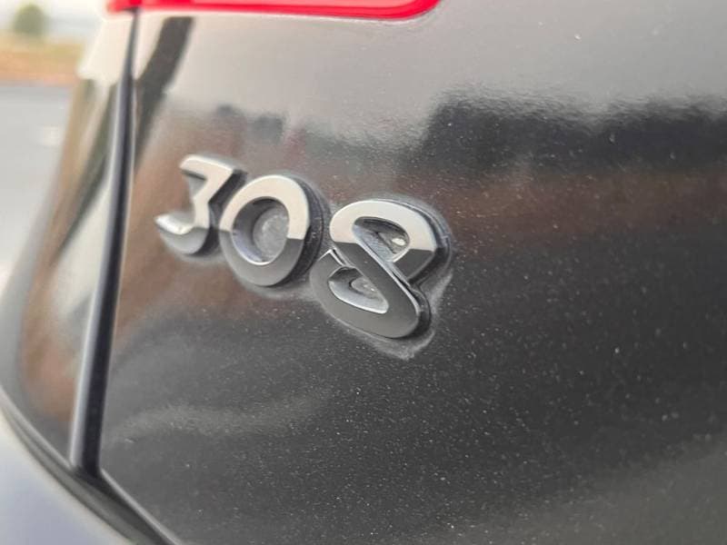 2015 Peugeot 308 thumbnail 4