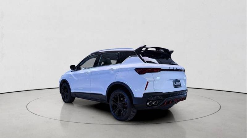 2025 Geely Coolray thumbnail 5