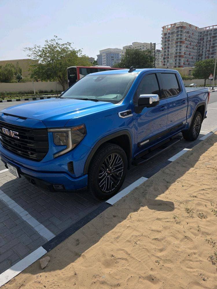 2022 GMC Sierra thumbnail 5