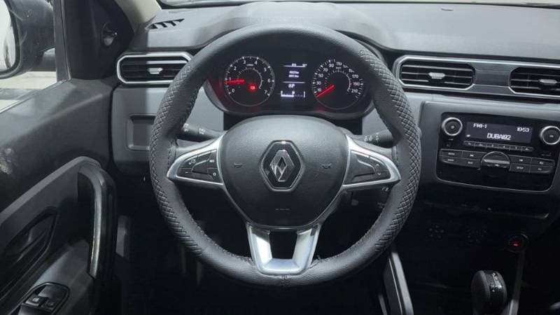 2023 Renault Duster thumbnail 7