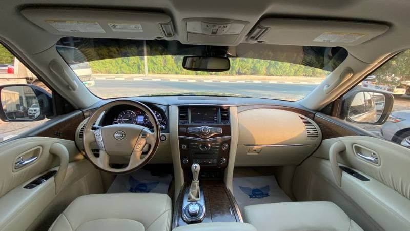 2016 Infiniti QX80 thumbnail 4