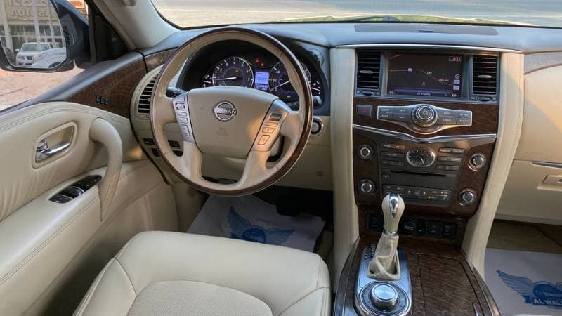 2016 Infiniti QX80 thumbnail 6