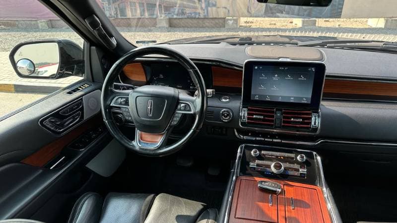 2018 Lincoln Navigator thumbnail 6
