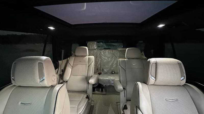 2022 Cadillac Escalade thumbnail 5