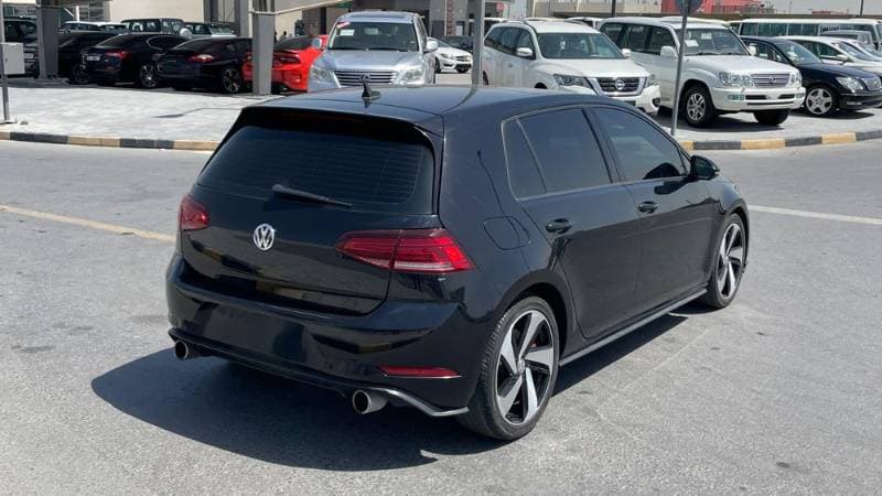2020 Volkswagen Golf GTI thumbnail 9