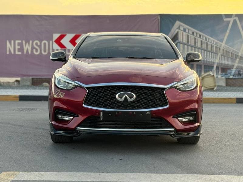 2017 Infiniti QX30 thumbnail 5