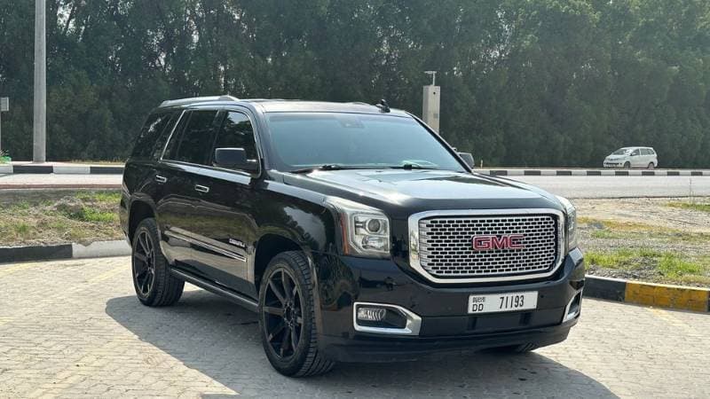 2016 GMC Yukon Denali thumbnail 3