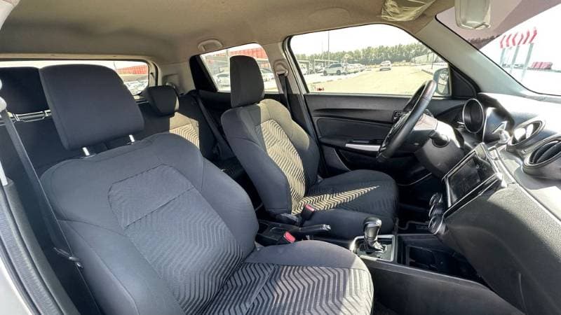 2023 Suzuki Swift thumbnail 5