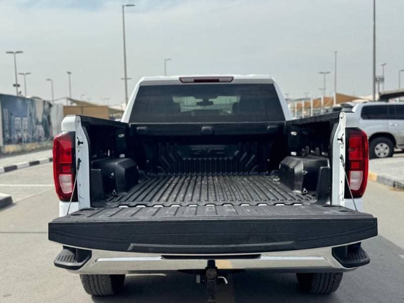 2021 GMC Sierra thumbnail 7