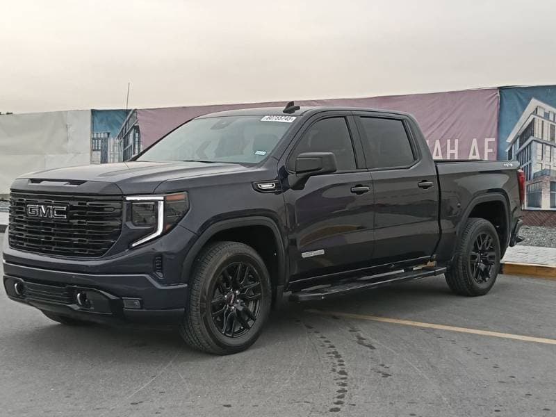 2025 GMC Sierra thumbnail 10