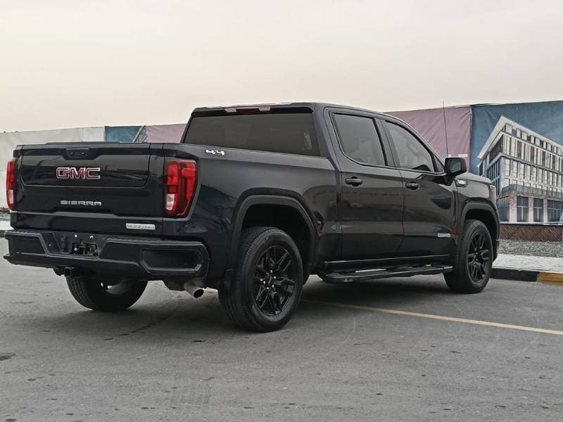 2025 GMC Sierra thumbnail 8