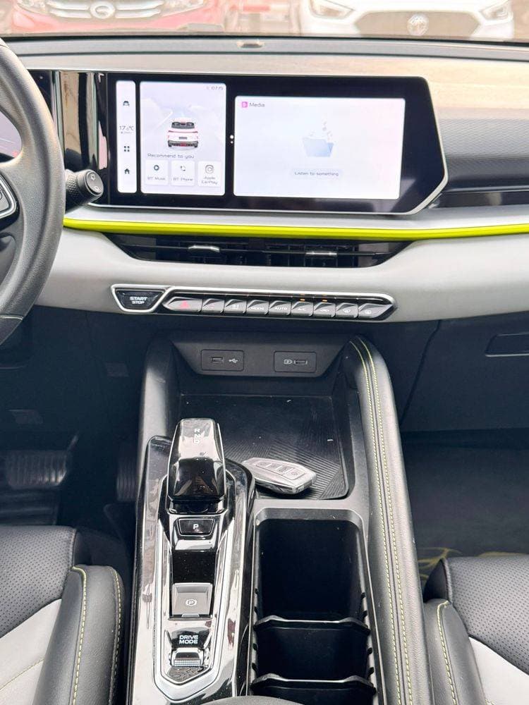 2023 Geely Coolray thumbnail 5