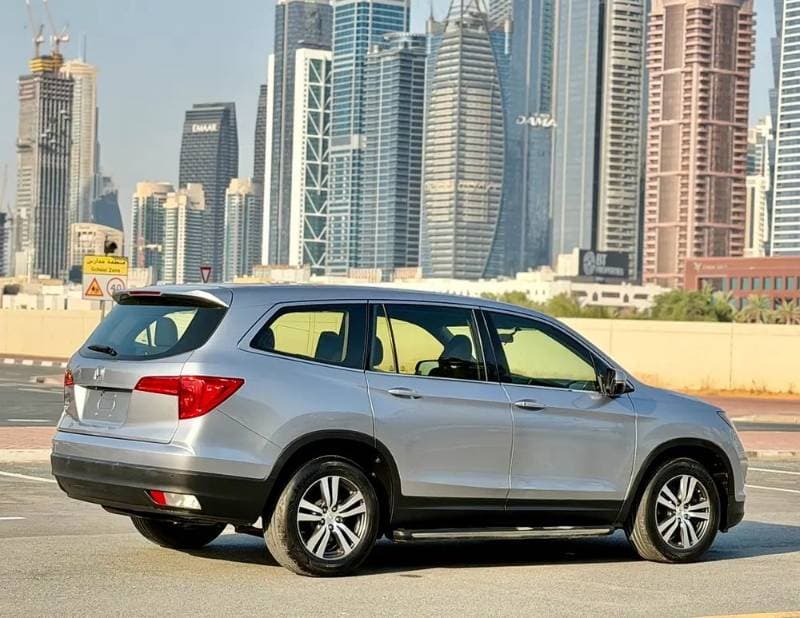 2018 Honda Pilot thumbnail 2