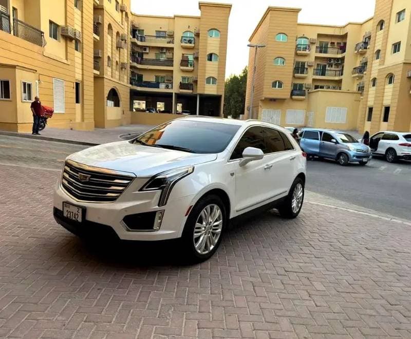 2017 Cadillac XT5 thumbnail 3