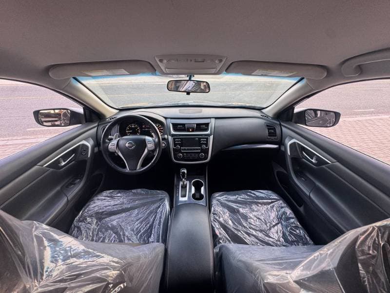2018 Nissan Altima thumbnail 4