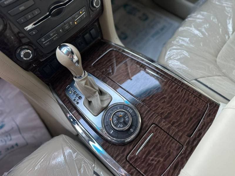 2018 Nissan Patrol thumbnail 5