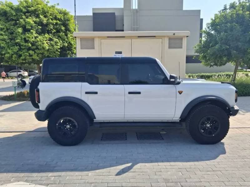 2025 Ford Bronco thumbnail 8