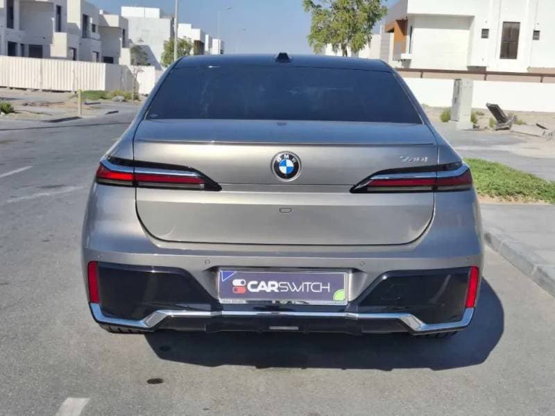 2023 BMW 7 Series thumbnail 6