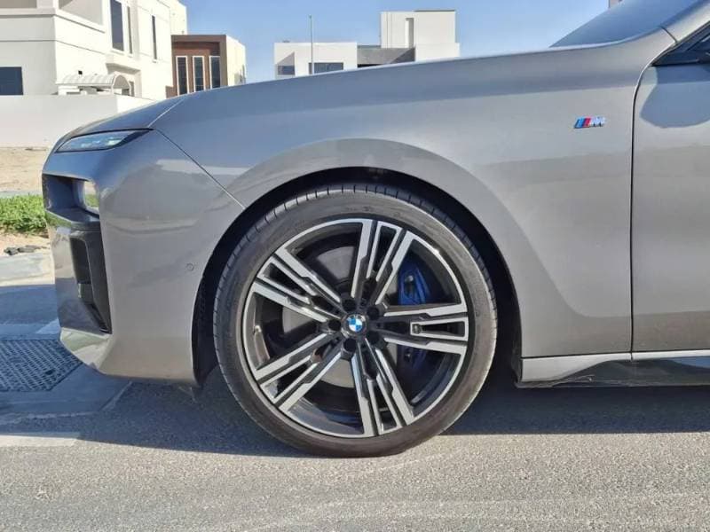 2023 BMW 7 Series thumbnail 9