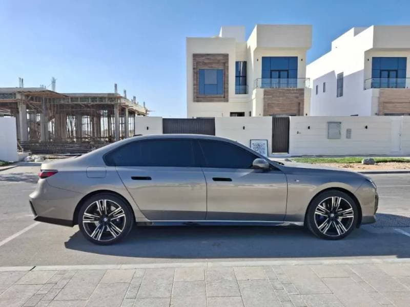 2023 BMW 7 Series thumbnail 8