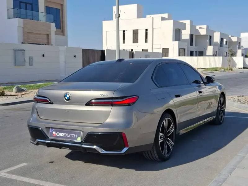 2023 BMW 7 Series thumbnail 5