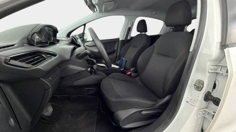 2019 Peugeot 208 thumbnail 7