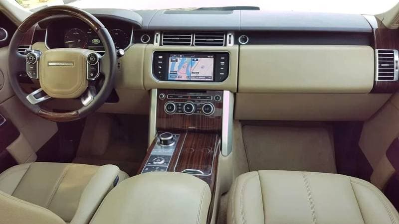 2017 Land Rover Range Rover thumbnail 2