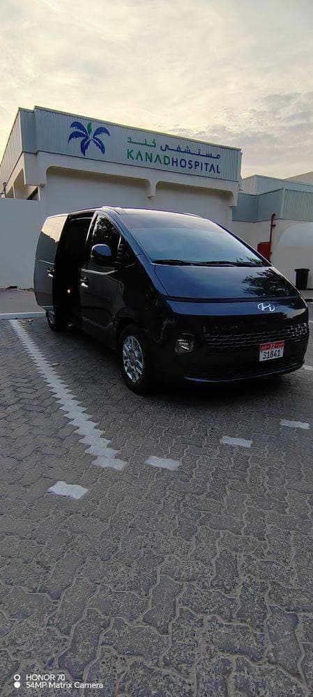 2023 Hyundai Staria thumbnail 5