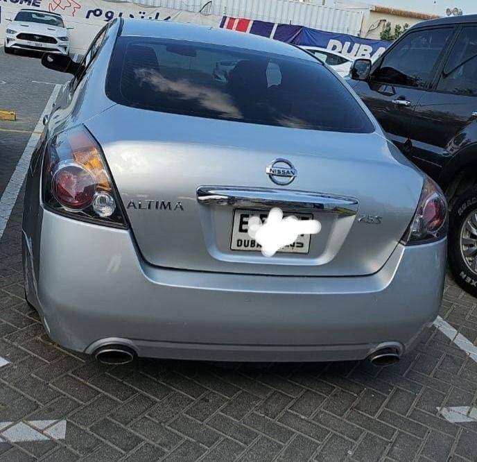 2011 Nissan Altima thumbnail 4