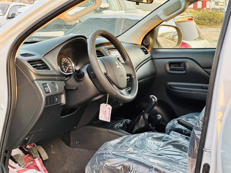2019 Mitsubishi L200 thumbnail 7