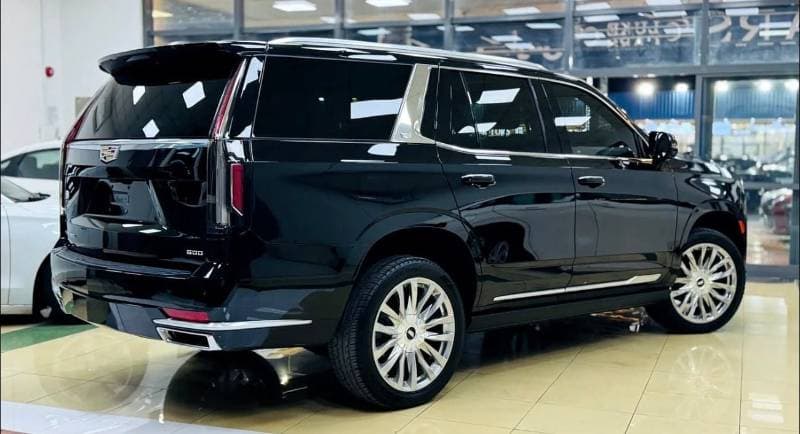 2022 Cadillac Escalade thumbnail 5