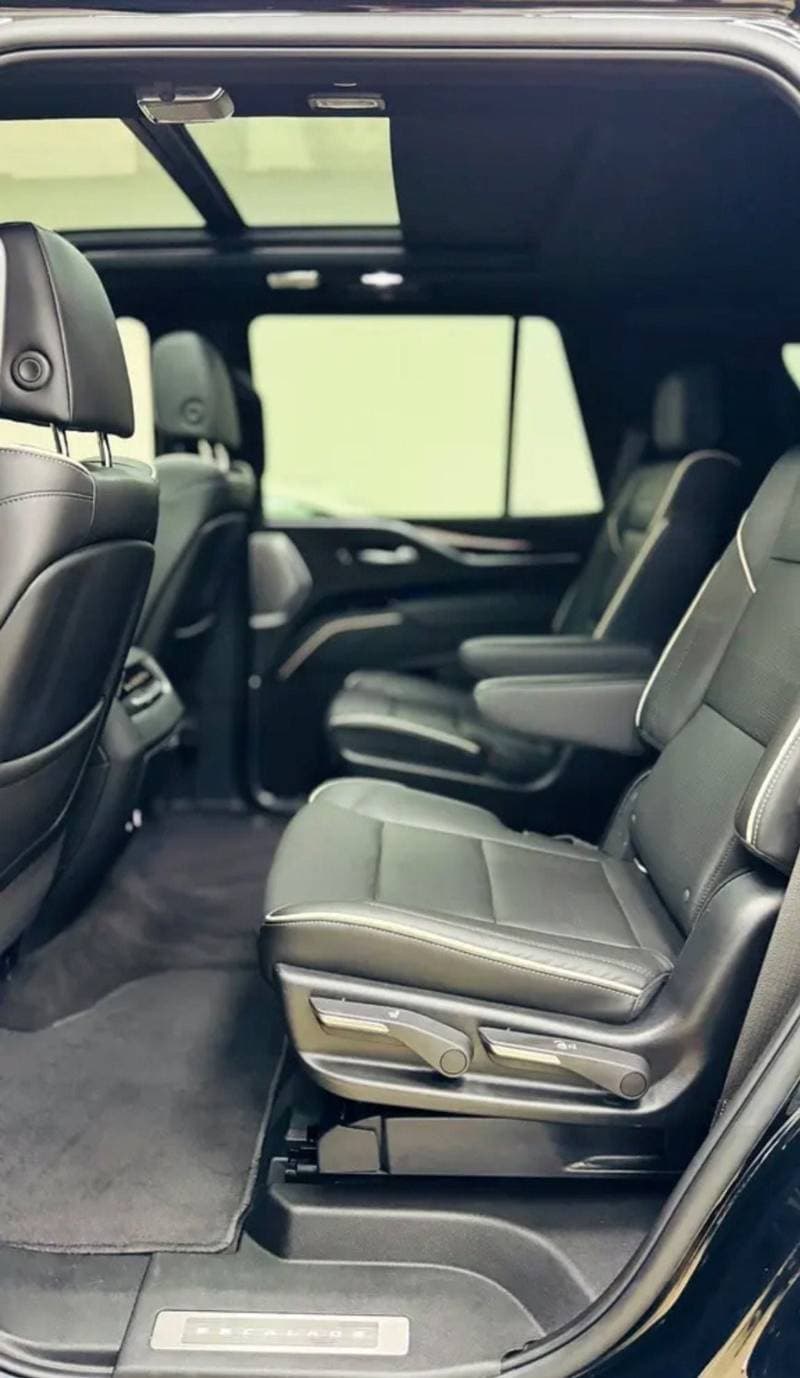 2022 Cadillac Escalade thumbnail 10