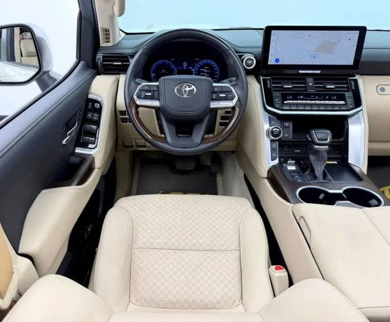 2025 Toyota Land Cruiser thumbnail 9