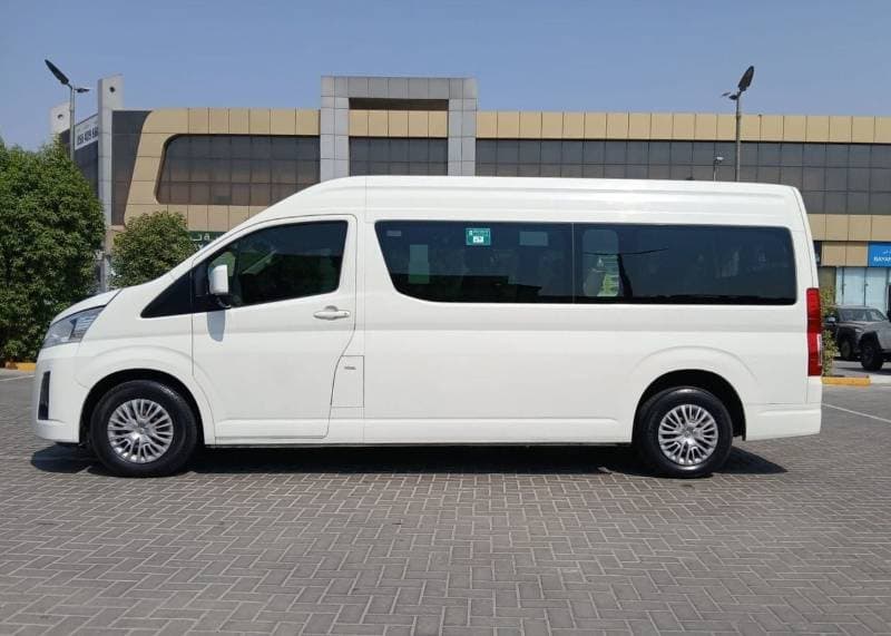 2020 Toyota Hiace thumbnail 6