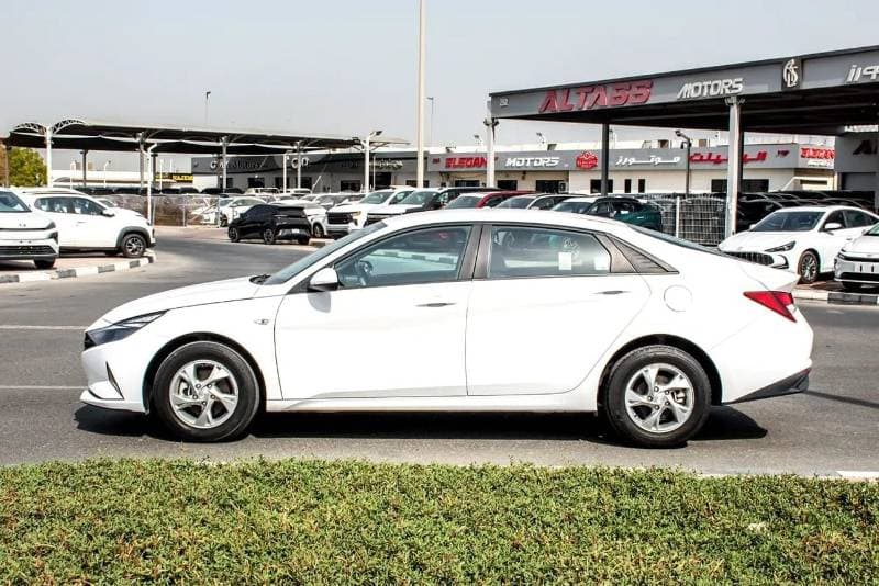 2023 Hyundai Elantra thumbnail 5