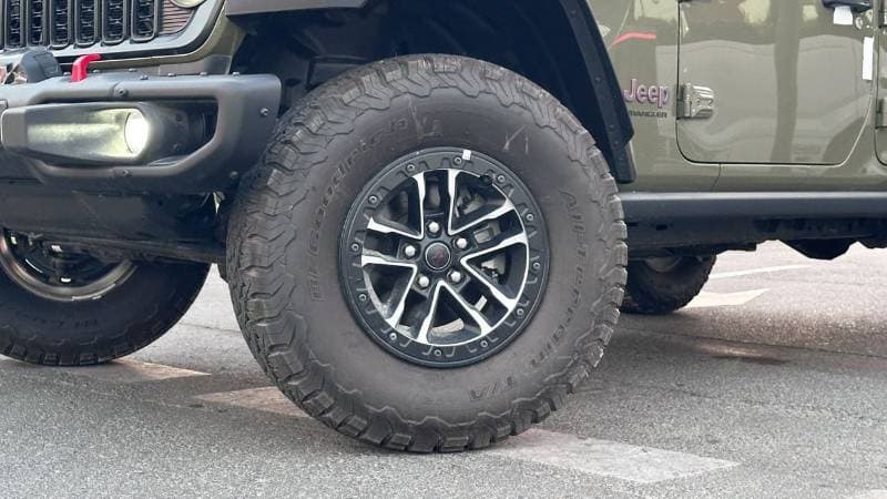 2026 Jeep Wrangler Unlimited thumbnail 8