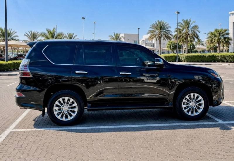 2023 Lexus GX460 thumbnail 4