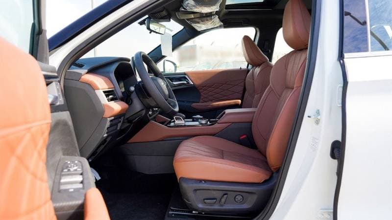 2026 Mitsubishi Outlander thumbnail 6