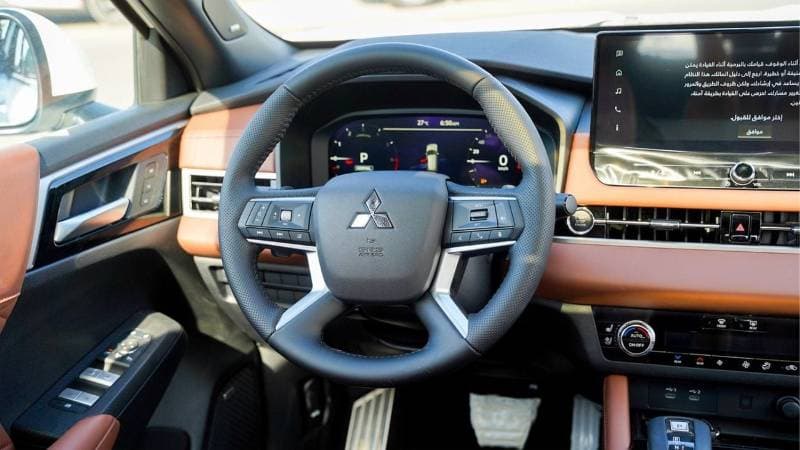 2026 Mitsubishi Outlander thumbnail 9