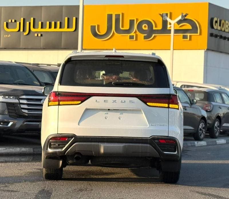 2026 Lexus LX700h thumbnail 5