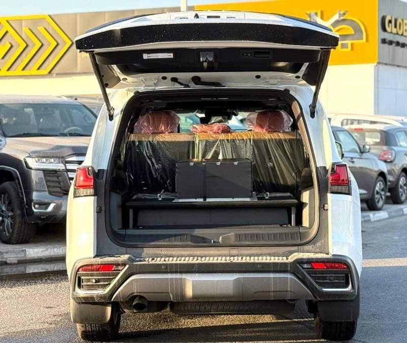 2026 Lexus LX700h thumbnail 6